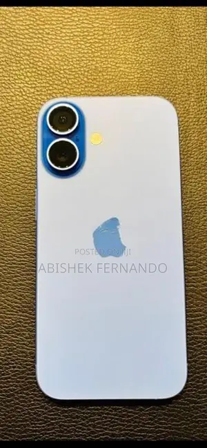 Apple iPhone 16 (Used)