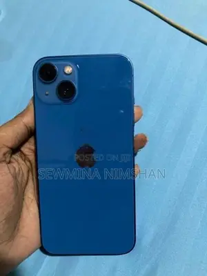 Apple iPhone 13 (Used)