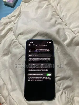 Apple iPhone 13 (Used)