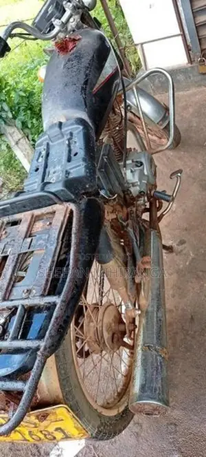 Bajaj Boxer 2010