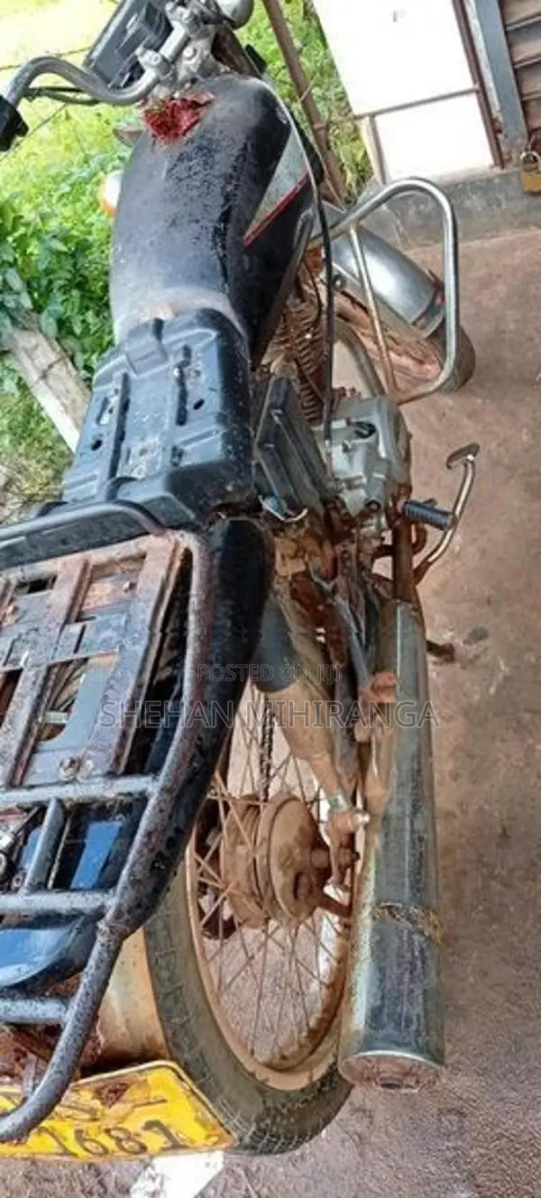 Bajaj Boxer 2010