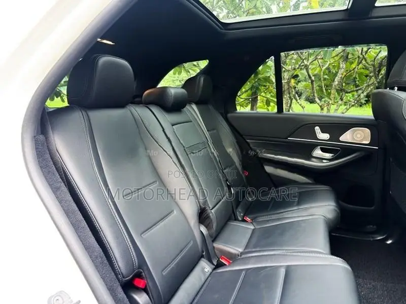 Mercedes Benz GLE 300D 2019