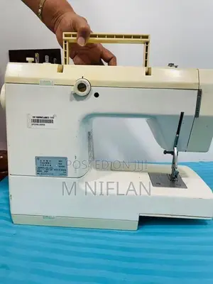 Singer Merrit Sewing Machine