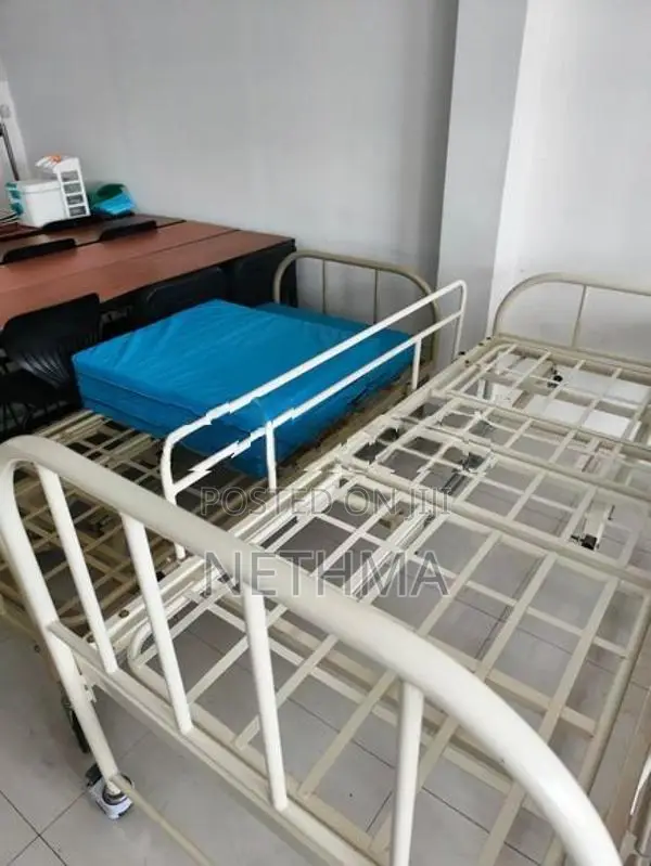 Adujstable Medical Bed