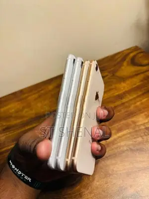 Apple iPhone 8 Red (Used)