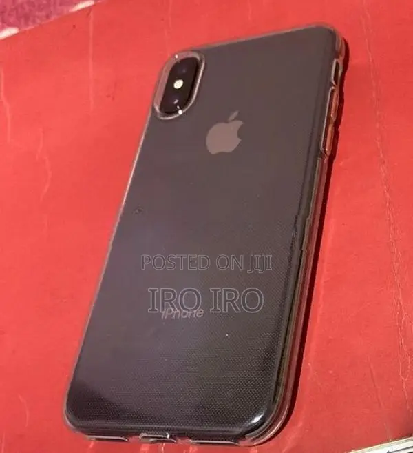 Apple iPhone XS (Used)
