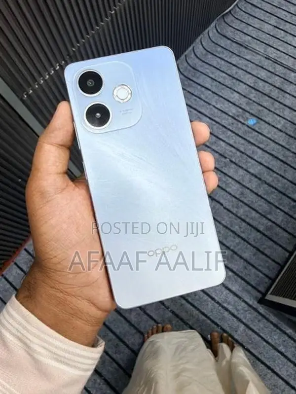 Oppo A5 Pro 5G 8GB 128GB (Used)