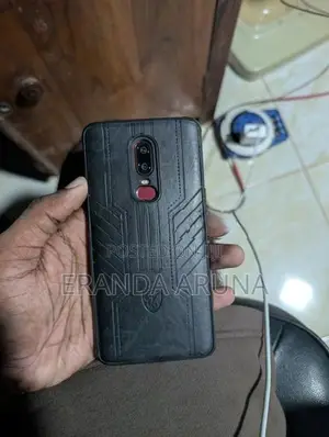 OnePlus 6 (Used)