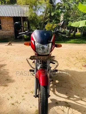 Bajaj CT100 2005