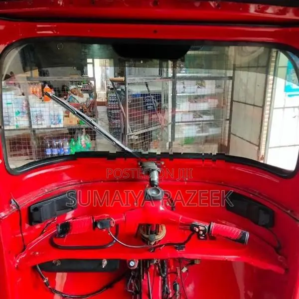 Bajaj RE 1990