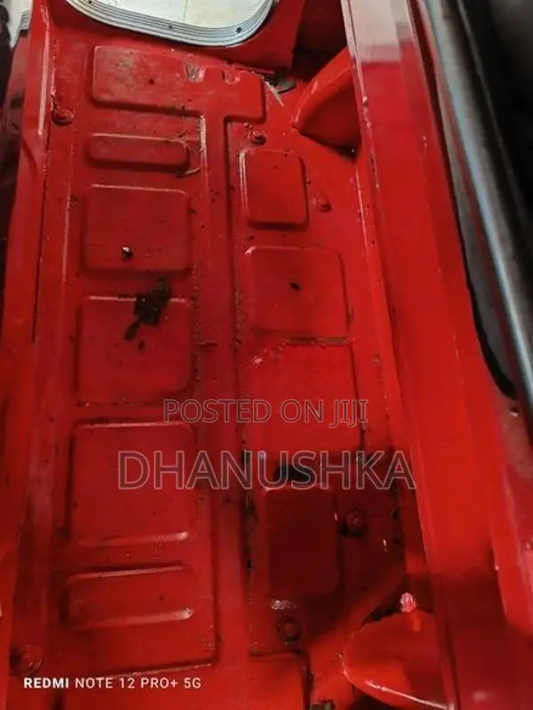 Bajaj RE 2011