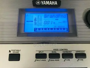 Yamaha PSR E443 Keyboard
