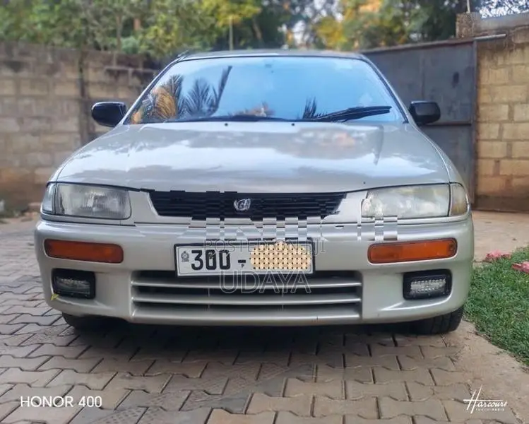 Mazda Familia 1998