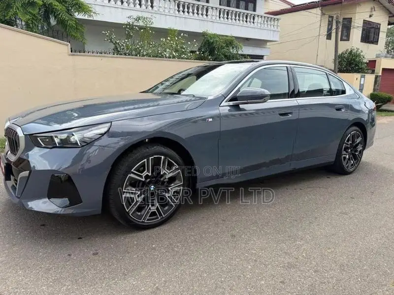 BMW 525i 525Li 2025