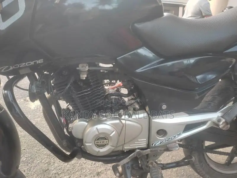 Bajaj Pulsar 150 2012