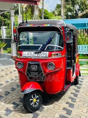 Bajaj RE 2015