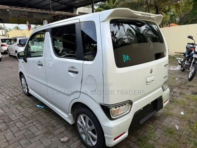 Suzuki Wagon R ZX Custom 360 Camera 2024