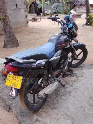 Bajaj Platina 100 2016