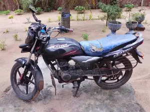 Bajaj Platina 100 2016