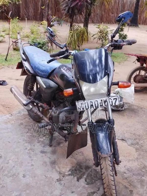 Bajaj Platina 100 2016