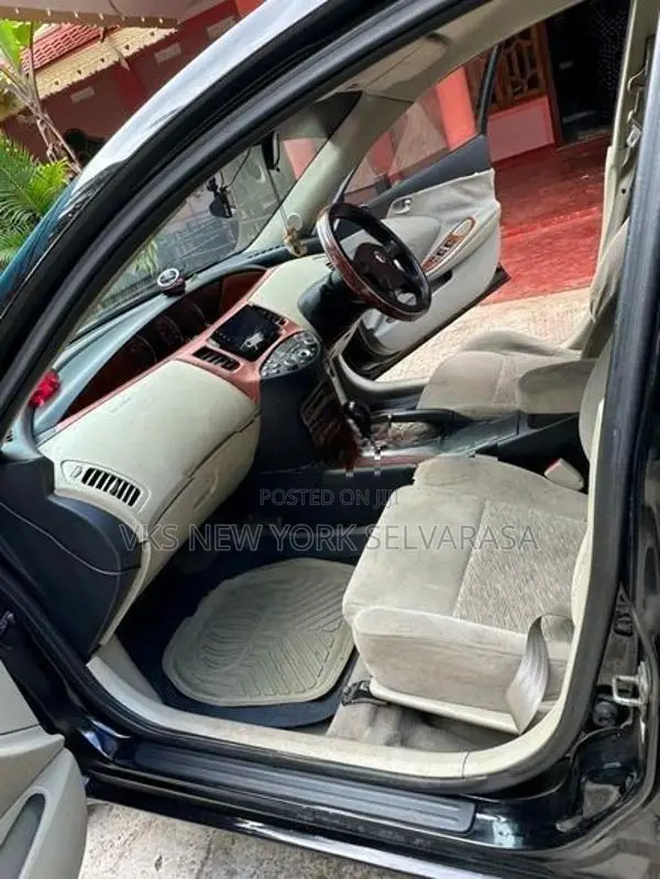 Nissan Primera 2004