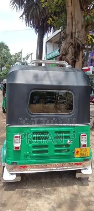 Bajaj RE 1995