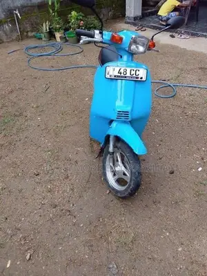 Suzuki VanVan RV200 scooter 2004