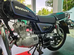Suzuki GN 125 2016