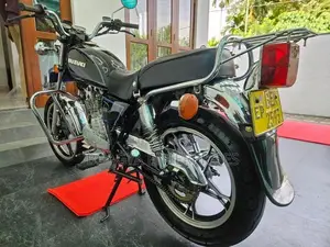 Suzuki GN 125 2016