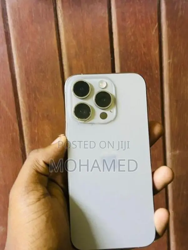 Apple iPhone 15 Pro (Used)
