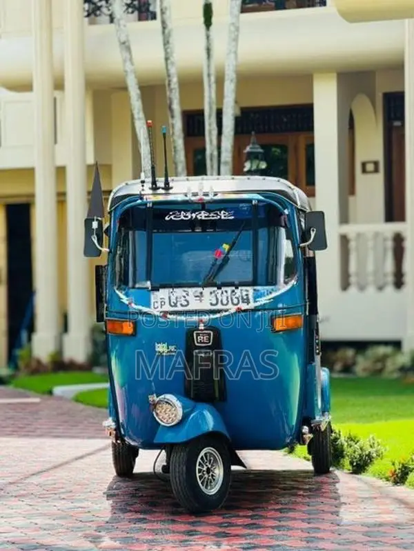 Bajaj RE 2009