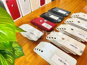 Apple iPhone 8 Plus 128GB FULL SET BOX. (Brand New)