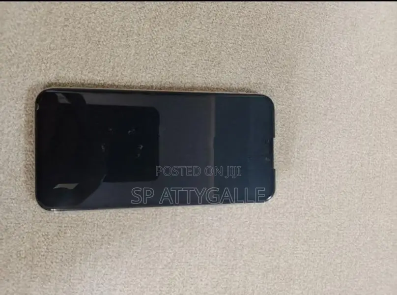 Apple iPhone X (Used)