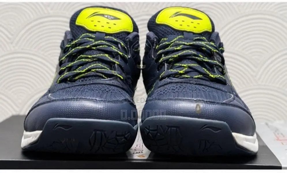 Badminton Shoes