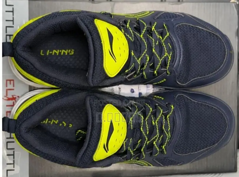 Badminton Shoes