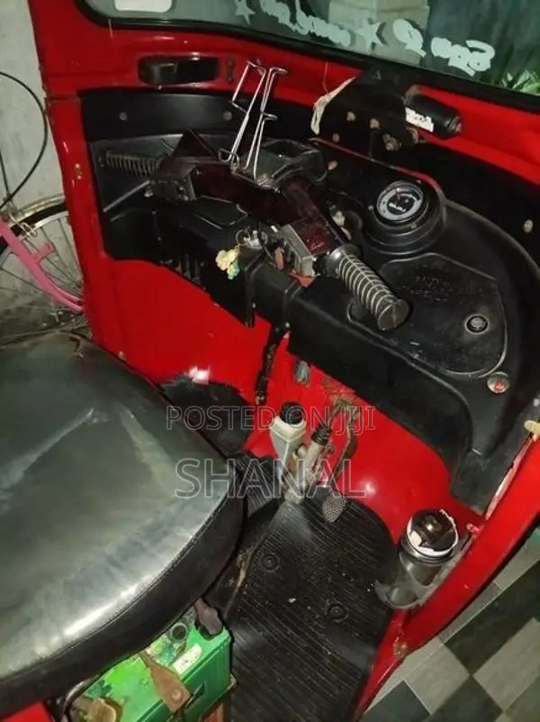 Bajaj RE 4 stroke three wheel 2015