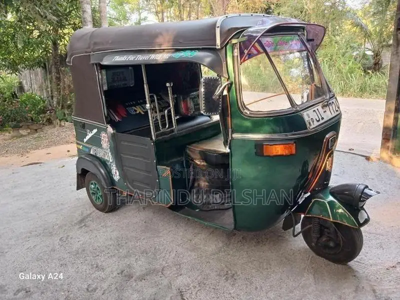 Bajaj RE Three Wheeler 2004