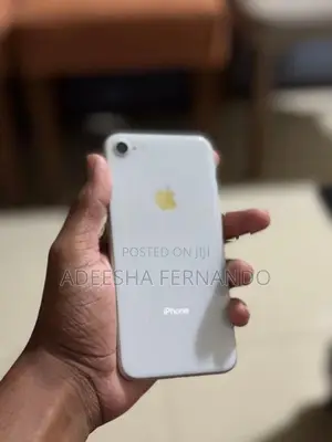 Apple iPhone 8 (Used)
