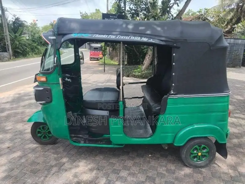 Bajaj RE 4 Stroke 2015