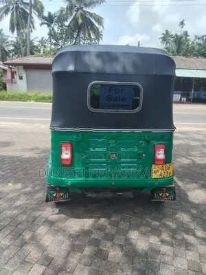 Bajaj RE 4 Stroke 2015