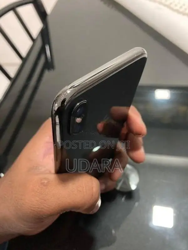 Apple iPhone X (Used)