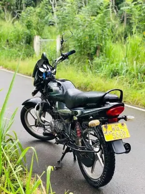 Bajaj Platina wg 2010