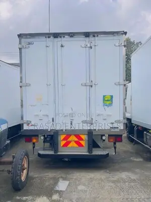 Isuzu Forward 2019