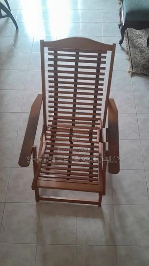 Foldable Wooden Armchair
