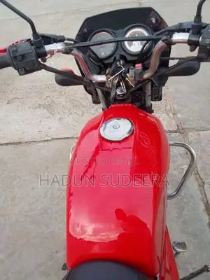 Bajaj CT100 2005