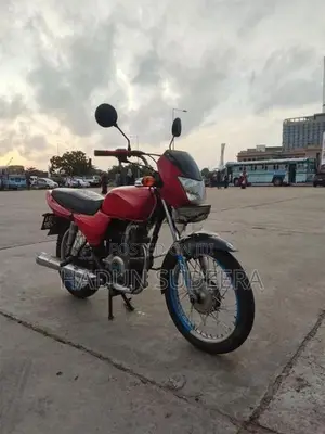 Bajaj CT100 2005