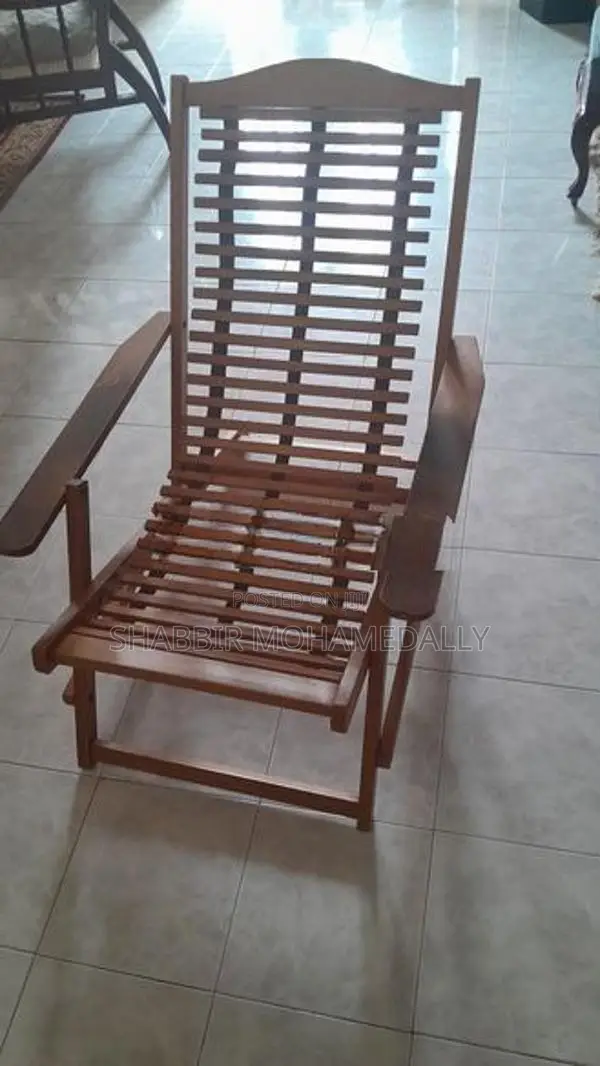 Foldable Wooden Armchair