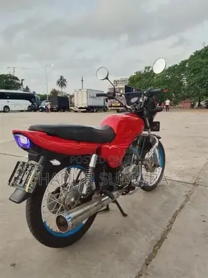 Bajaj CT100 2005