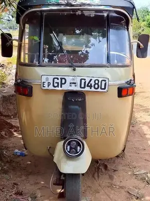 Bajaj RE 2002