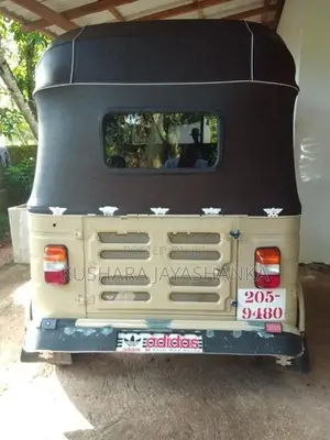 Bajaj RE 1999